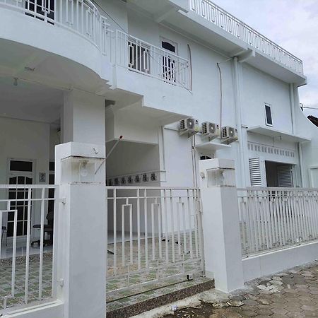 Reddoorz Syariah At Jalan Godean Hotel Ngabean Ngoại thất bức ảnh