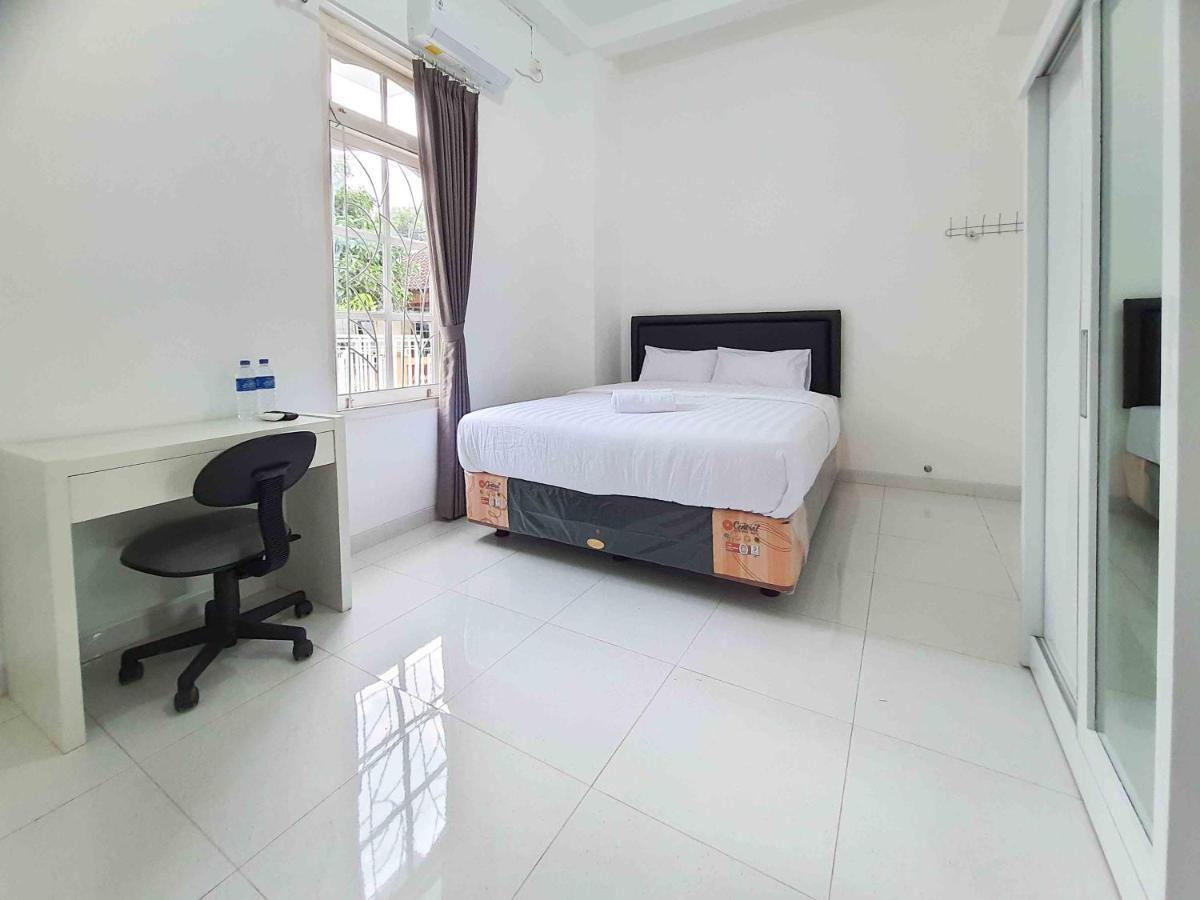 Reddoorz Syariah At Jalan Godean Hotel Ngabean Ngoại thất bức ảnh