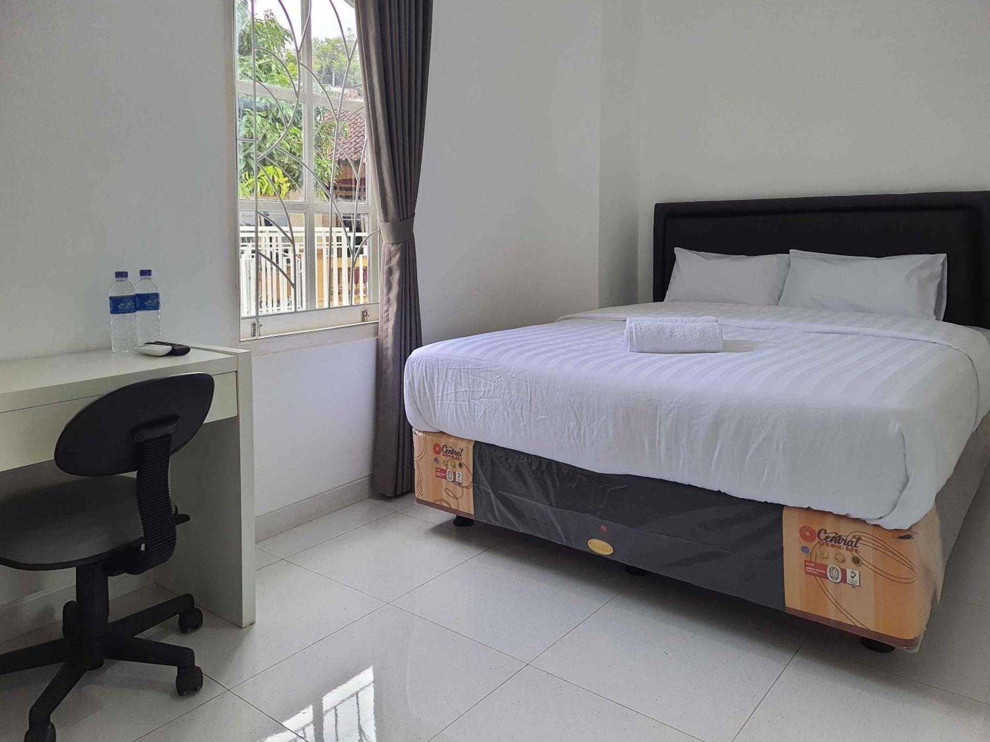 Reddoorz Syariah At Jalan Godean Hotel Ngabean Ngoại thất bức ảnh