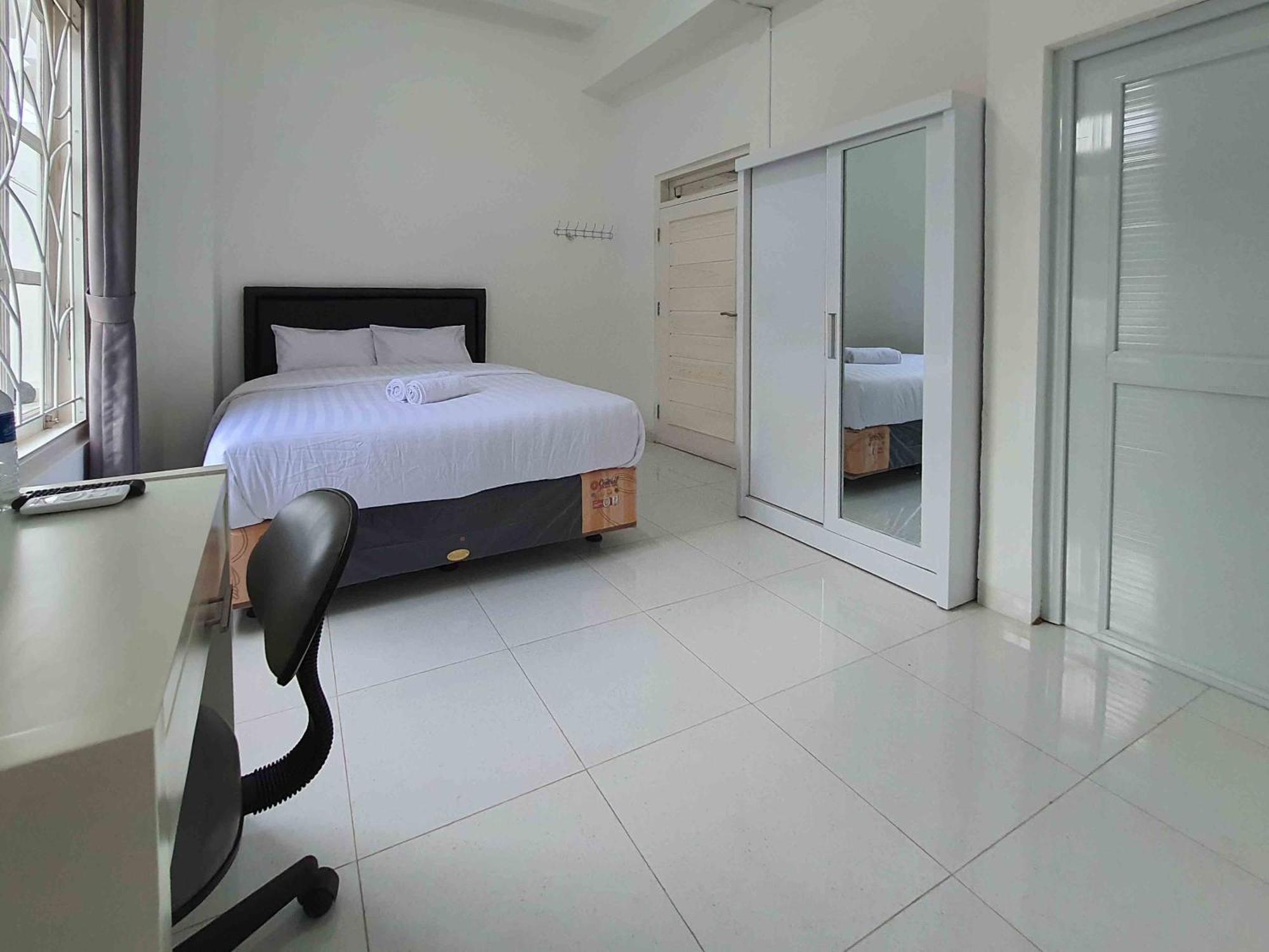 Reddoorz Syariah At Jalan Godean Hotel Ngabean Ngoại thất bức ảnh